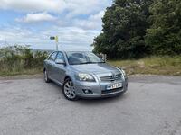 TOYOTA AVENSIS